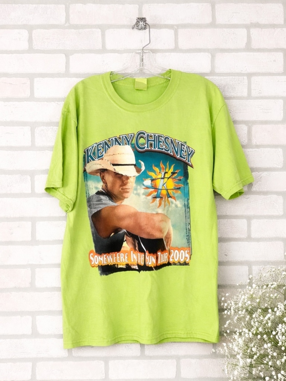 Vintage 2005 Kenny Chesney “Somewhere In The Sun” Tour T-Shirt Lime Green Size L